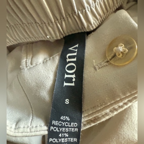 Vuori Villa Trouser Shorts - Picture 5 of 7